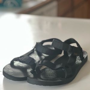 Teva Universal Sandals | Black | Womens Size 11